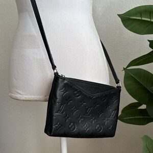 Louis Vuitton crossbody empriente black leather pochette